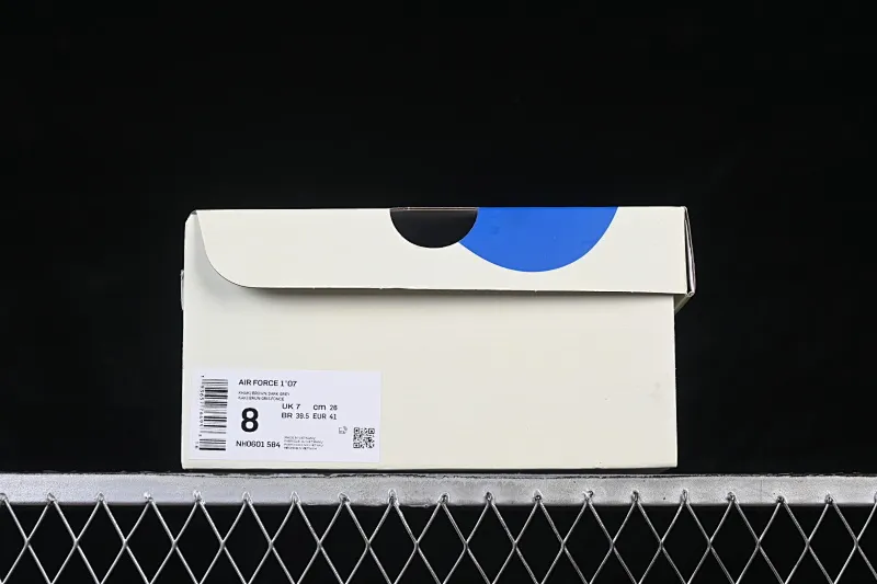 All categories Nk Air Force 1 Air Force series Nk Air Force 1 Low Air Force low-top Nike Air Force 1'07 Low Milk coffee white brown three small hooks Air Force 1 low-top casual sneakers NH0601-584